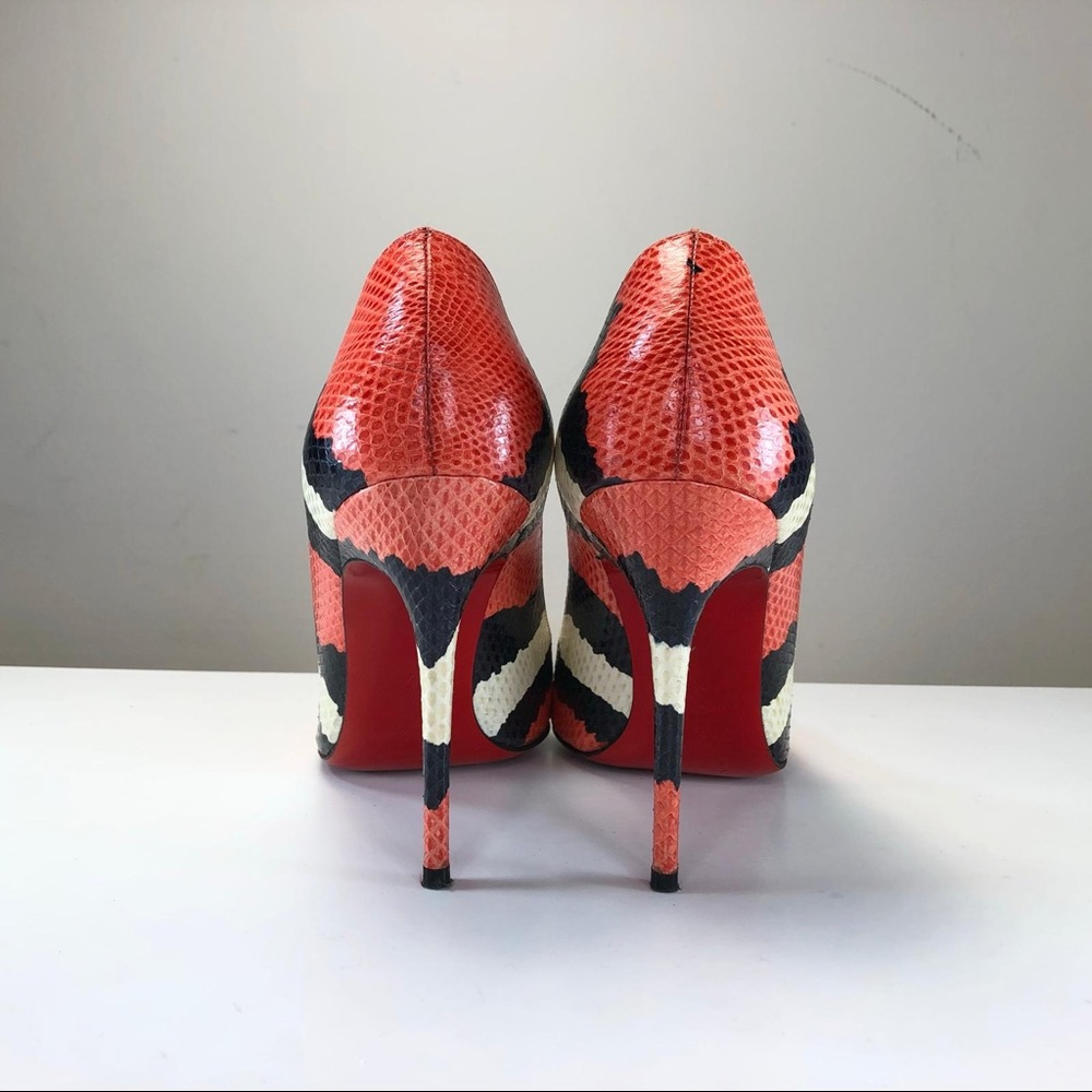 Heel - Picture 3 of 7